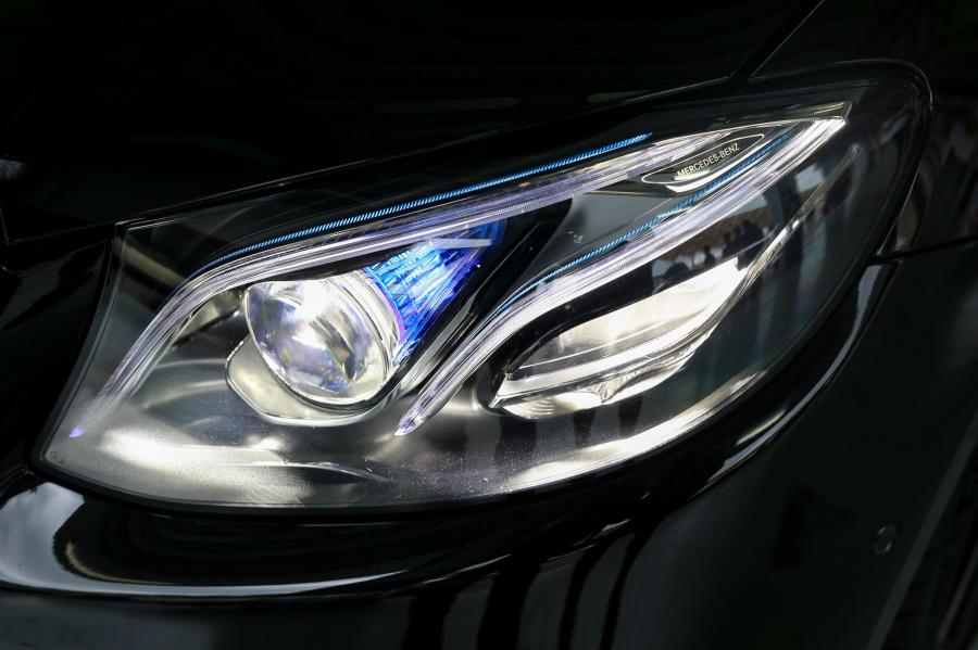 Детали экстерьера Mercedes-AMG E43 4Matic 2017 года  (MY) (фото 18 из 22)